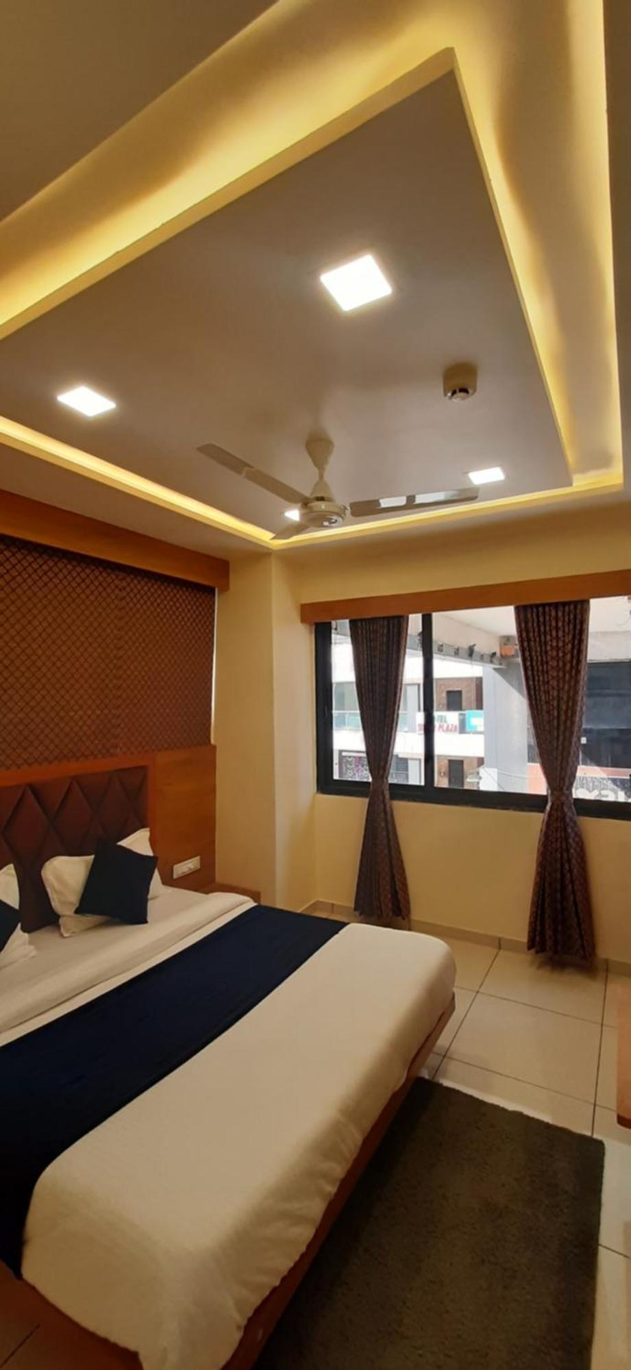 Hotel Suncity Ahmedabad Zimmer foto