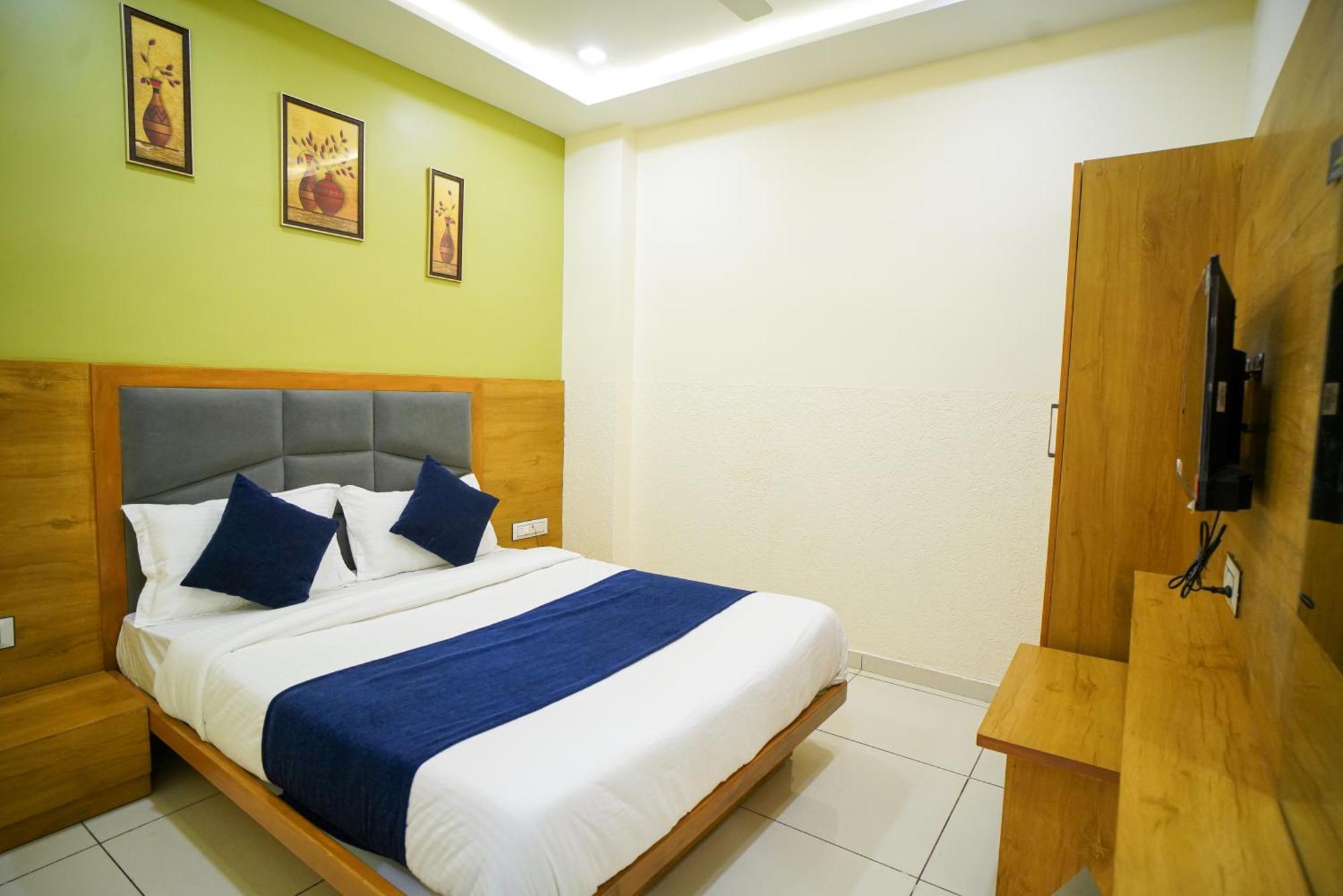 Hotel Suncity Ahmedabad Exterior foto